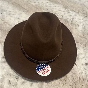 Stetson Jackson Dark Brown Fedora with Patterned Band. New with tags